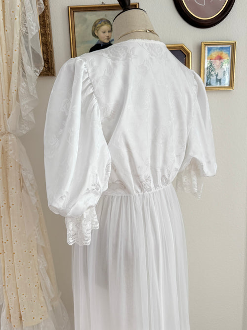 Tosca White Peignoir Set size M