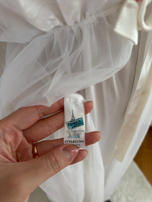 Tosca White Peignoir Set size M