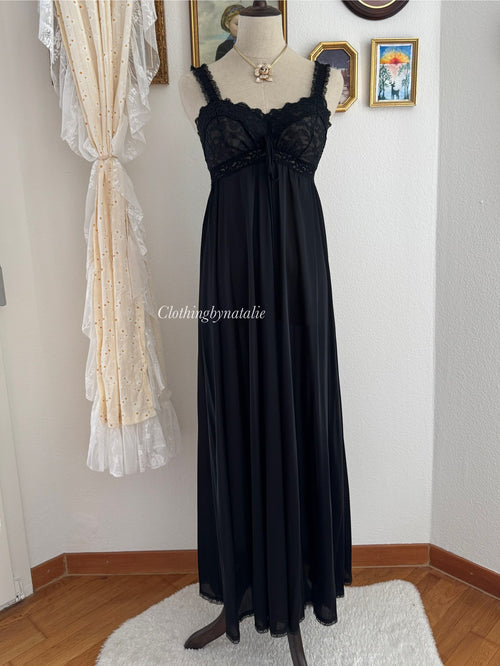 VTG Olga Black Lace Nylon Maxi Peignoir size S/M