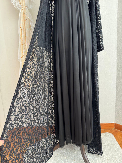 VTG Olga Black Lace Nylon Maxi Peignoir size S/M