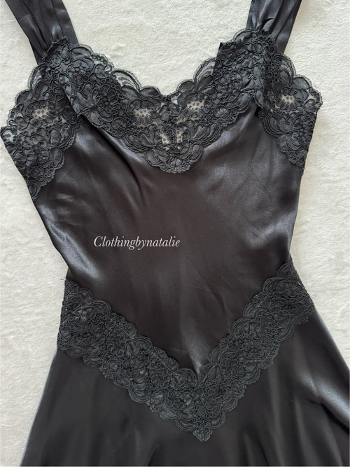 Flora Nikrooz Black Drop Waist Slip Size M