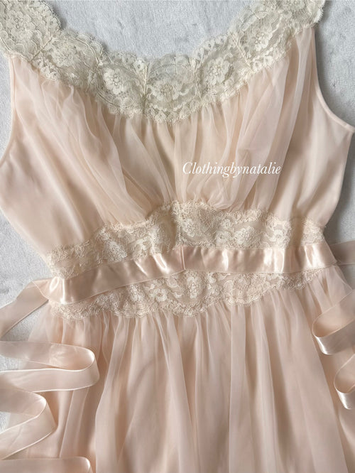 Vanity Fair Peach Nylon Nightgown size S