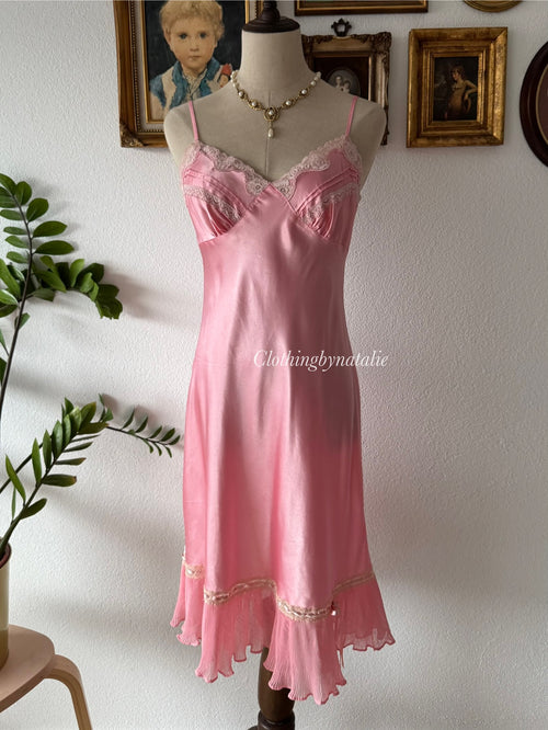 Carbenet Pink Midi Satin Slip Size S
