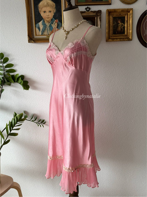 Carbenet Pink Midi Satin Slip Size S