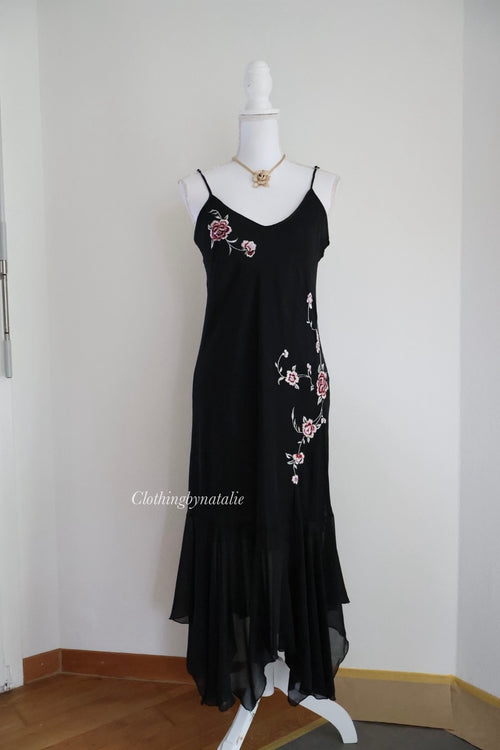 California Dynasty Embroidery Black Gown (M/L)