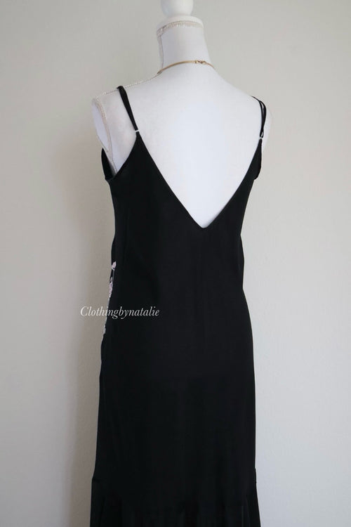 California Dynasty Embroidery Black Gown (M/L)