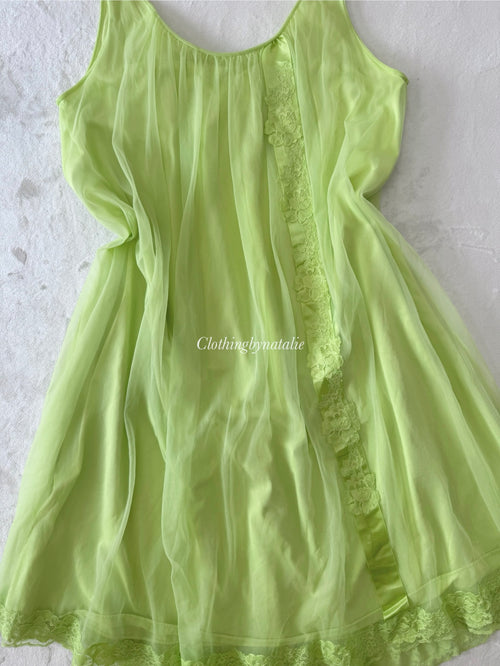 Vintage Green Chiffon Nightgown (M)