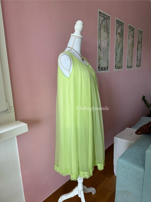 Vintage Green Chiffon Nightgown (M)
