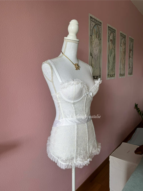 VS White Lace Apron (36B)