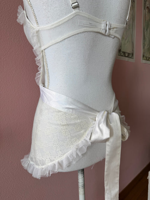 VS White Lace Apron (36B)