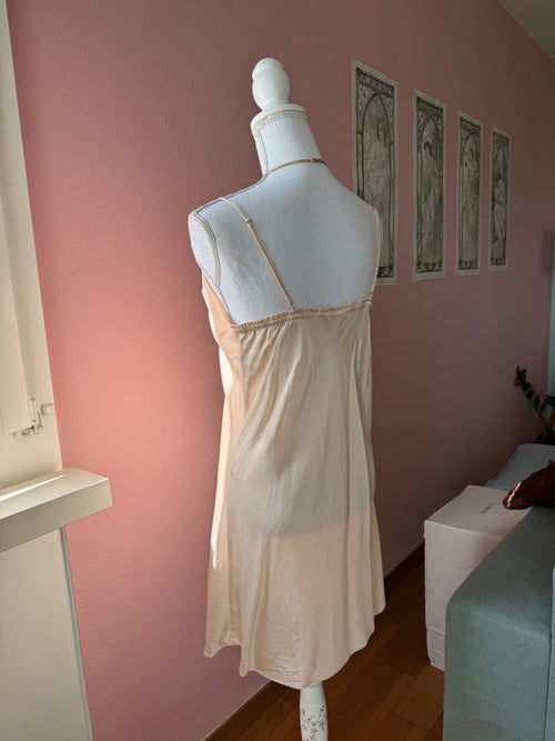 Vintage SILK Nude Slip (S/M)