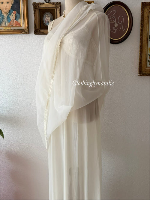 Vanity Fair Cream Maxi Nylon Nightgown size S/small M