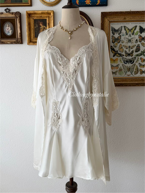 Victoria’s Secret Bridal Satin Peignoir Size M
