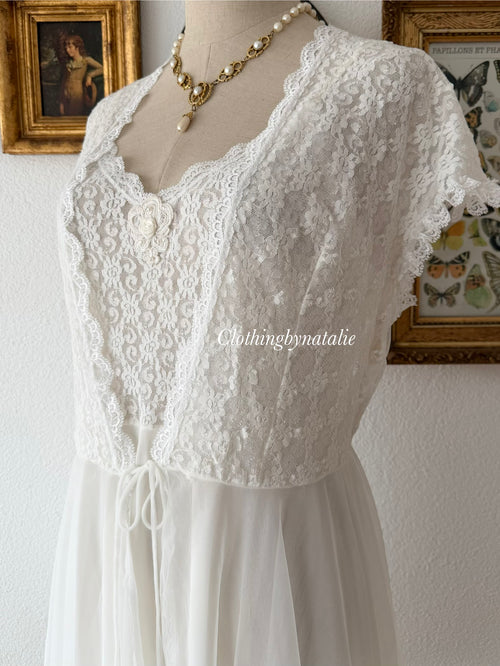 Delicates Nylon Lace Bridal Peignoir Size M