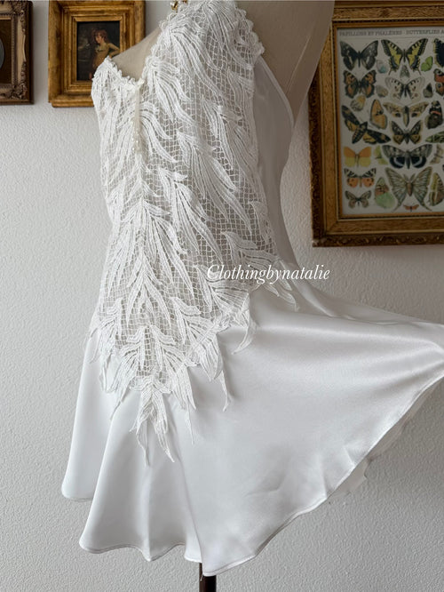 Flora Nikrooz Mini Bridal Peignoir Set Size S