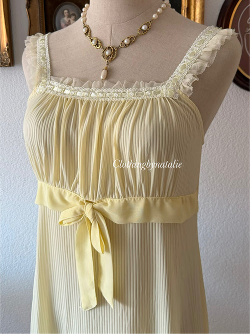 Coquette Yellow Nylon Nightgown size M