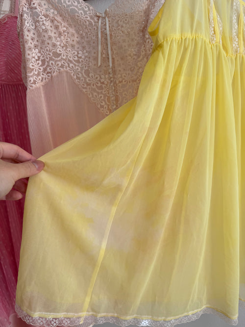 Bundle of 5 dresses size M