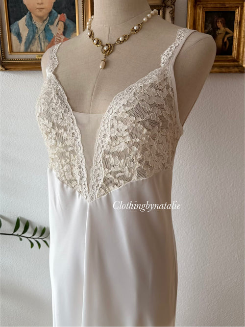 Victoria’s Secret White Maxi Satin Dress size M
