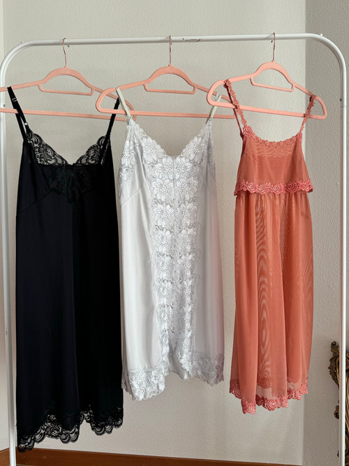 Bundle of 5 items in size S to M