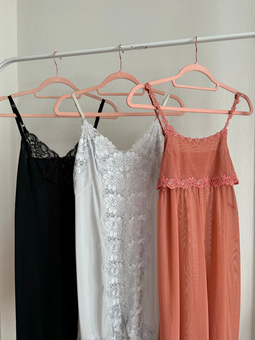 Bundle of 5 items in size S to M