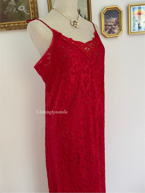 Lucie Ann Red Peignoir Set size M