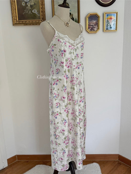 Expression Floral Brocade Peignoir size S/M
