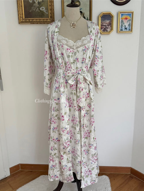 Expression Floral Brocade Peignoir size S/M