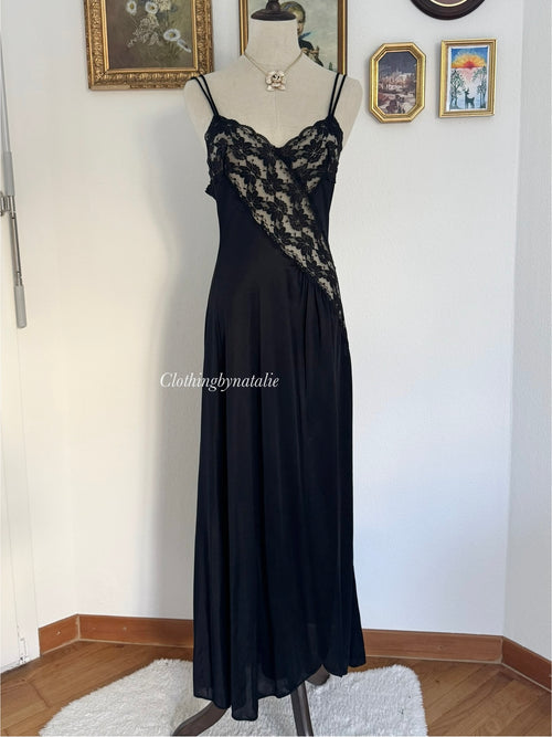 Val-Mode Black Nylon Maxi Nightgown size S/small M