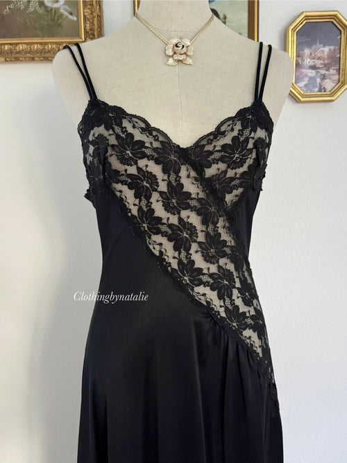 Val-Mode Black Nylon Maxi Nightgown size S/small M