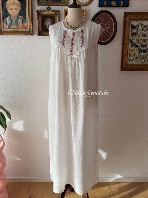 Vintage White Cotton Nightgown size M
