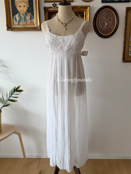 Flora Pleated Bridal Gown Size M