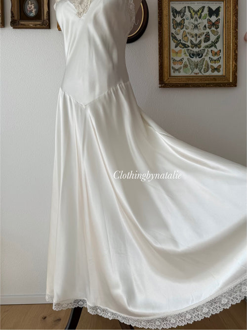 Victoria’s Secret Bridal Satin Maxi Gown Size M