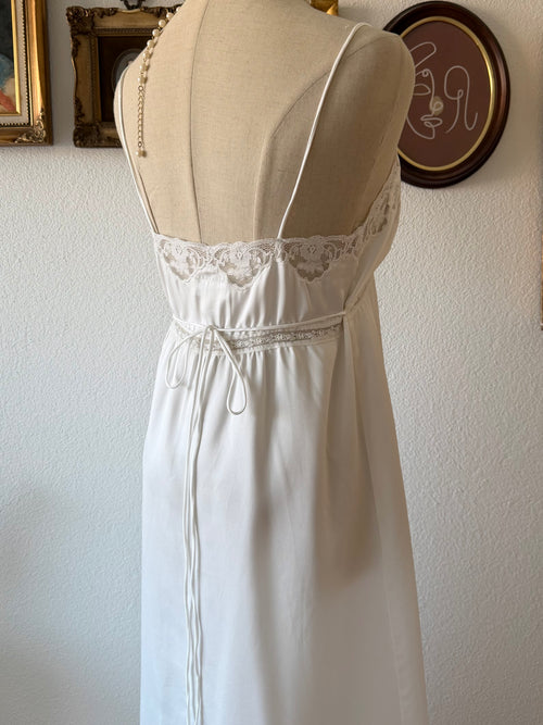 Sara Beth White Maxi Satin Gown Size S