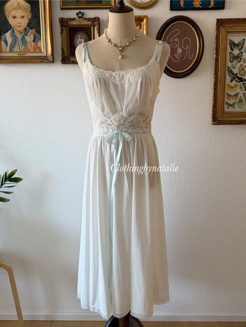 Vanity Fair White Nylon Babydoll Size S