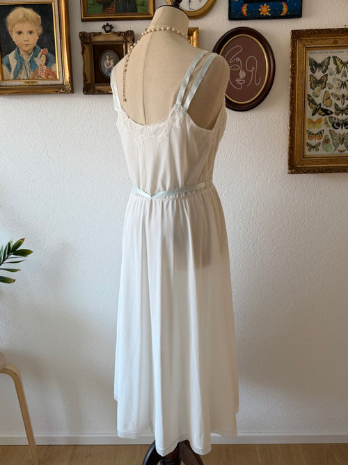 Vanity Fair White Nylon Babydoll Size S