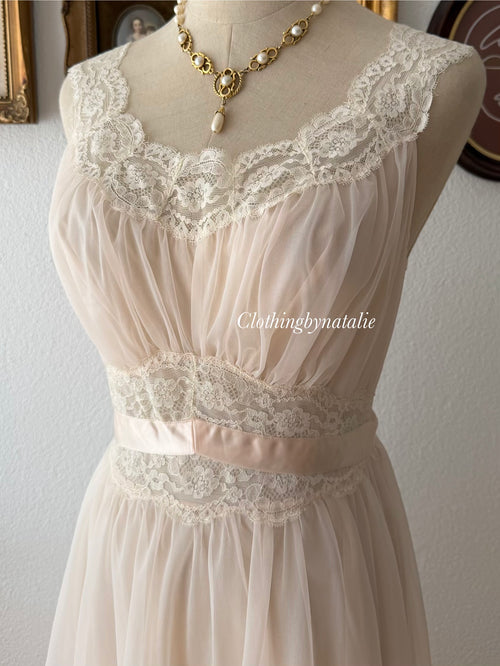 Vanity Fair Peach Nylon Nightgown size S