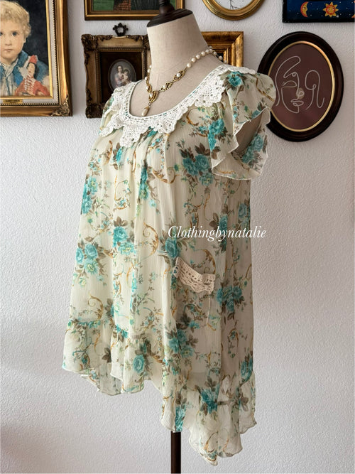 Coquette Blue Floral Blouse size S