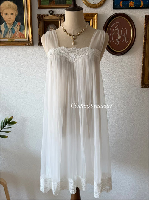 Vanity Fair Bridal Nylon Peignoir Set Size M