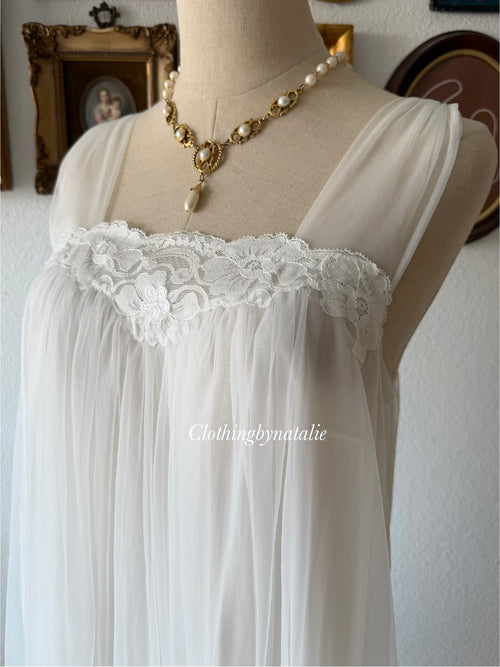 Vanity Fair Bridal Nylon Peignoir Set Size M