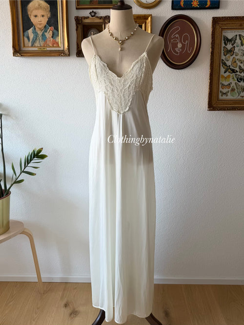 Val Mode Cream Nylon Maxi Peignoir Set Size M