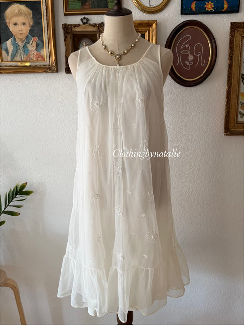 Miss Elaine White Nylon Peignoir Set Size S/M