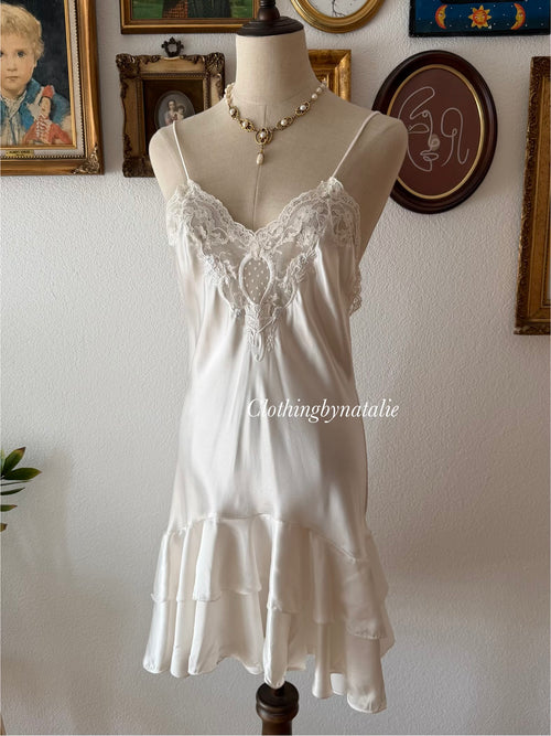 Sara Beth Bridal Satin Peignoir Set Size M