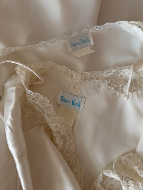 Sara Beth Bridal Satin Peignoir Set Size M