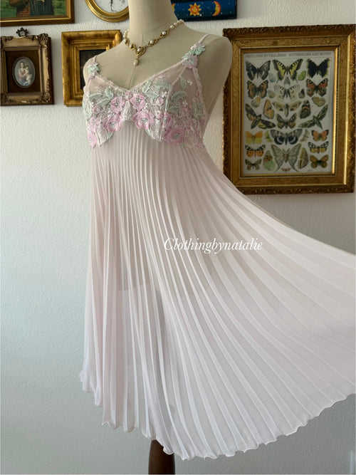 Wacoal Pleated Pink Chiffon Slip Size M