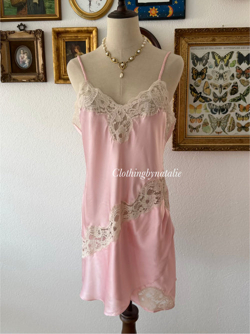 Victoria’s Secret Pink Satin Slip Size M